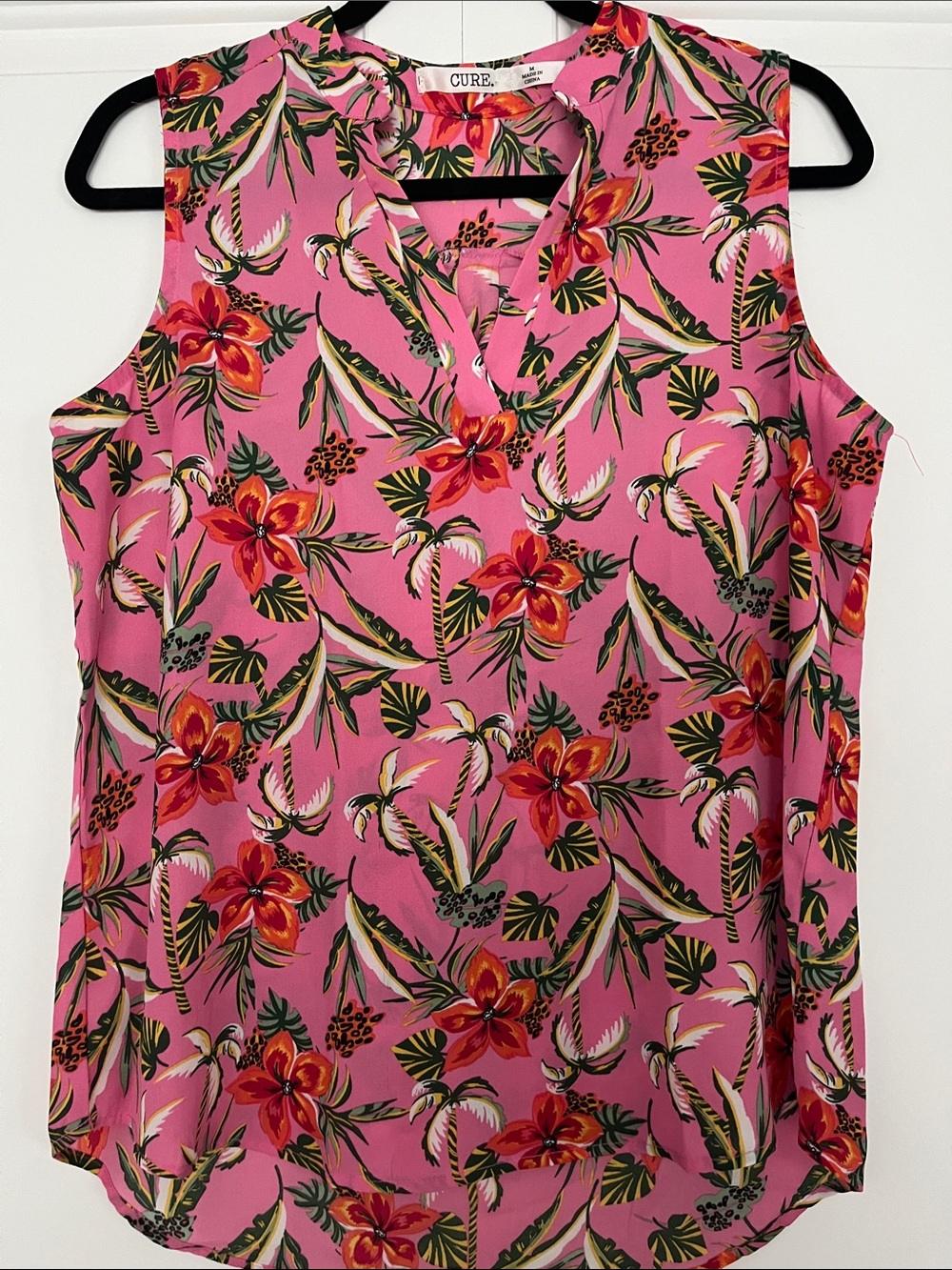 Cure Sleeveless Pink Tropical Floral Camisole